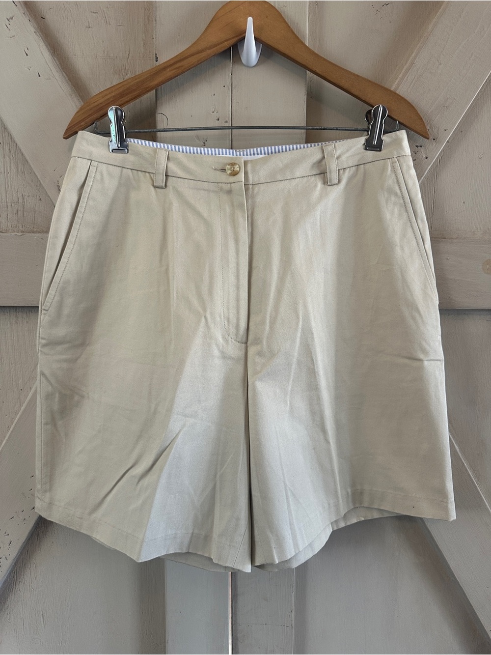 Tommy Hilfiger Golf Khaki Cotton Shorts Women’s Size 10 Beige